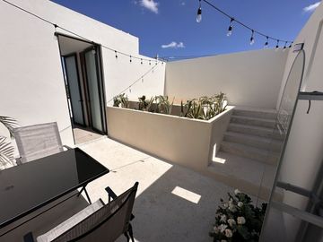 CASA EN VENTA DE 3 RECAMARAS CON ROOF TOP
