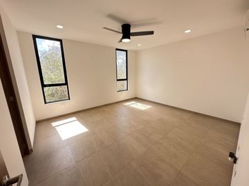 CASA EN VENTA DE 3 RECAMARAS CON ROOF TOP