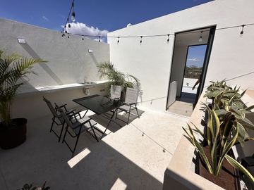 CASA EN VENTA DE 3 RECAMARAS CON ROOF TOP
