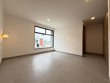Casa Nueva Moderna con Doble altura en Venta en Zona Recta Cholula