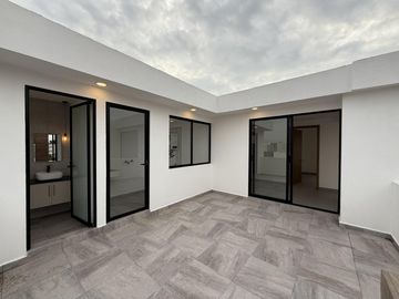 Casa Nueva Moderna con Doble altura en Venta en Zona Recta Cholula