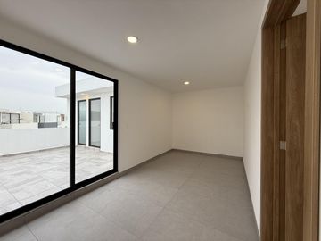 Casa Nueva Moderna con Doble altura en Venta en Zona Recta Cholula
