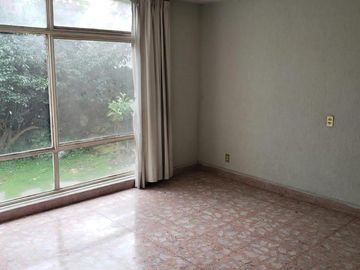 Casa en un nivel en venta en Rancho Cortés con 2155 de terreno y alberca
