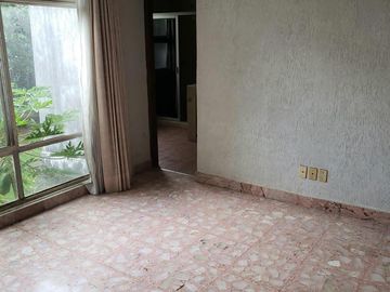 Casa en un nivel en venta en Rancho Cortés con 2155 de terreno y alberca