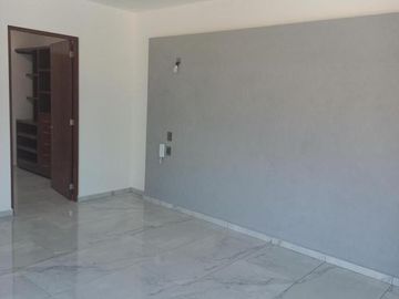 CASA EN VENTA EN CUERNAVACA, EN LOMAS DE VISTA HERMOSA, PARA ESTRENAR, CON HABITACIÓN EN PLANTA BAJA