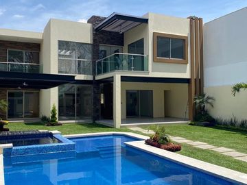 CASA EN VENTA EN CUERNAVACA, EN LOMAS DE VISTA HERMOSA, PARA ESTRENAR, CON HABITACIÓN EN PLANTA BAJA