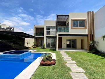 CASA EN VENTA EN CUERNAVACA, EN LOMAS DE VISTA HERMOSA, PARA ESTRENAR, CON HABITACIÓN EN PLANTA BAJA
