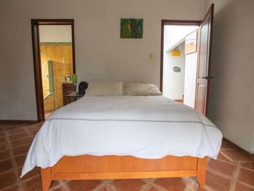 CASA EN CASA EN VENTA EN JIUTEPEC, ¡SUPER OPORTUNIDAD!