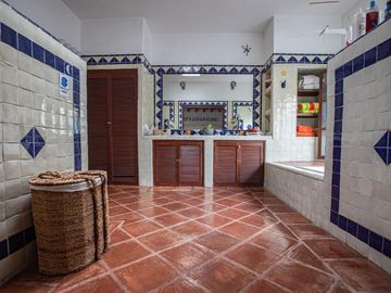 CASA EN CASA EN VENTA EN JIUTEPEC, ¡SUPER OPORTUNIDAD!