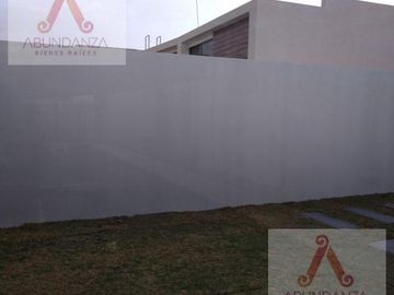 CASA DE UN SOLO PISO VENTA METEPEC PRIVADA