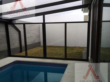 CASA DE UN SOLO PISO VENTA METEPEC PRIVADA
