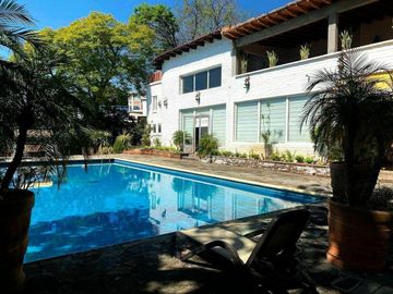 CASA EN VENTA EN CUERNAVACA, RANCHO TETELA CON VISTA PANORÁMICA