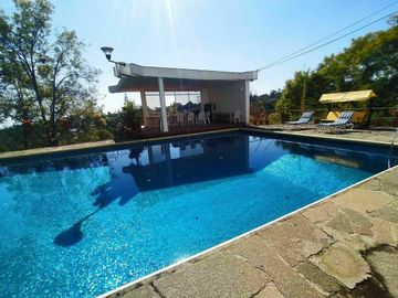 CASA EN VENTA EN CUERNAVACA, RANCHO TETELA CON VISTA PANORÁMICA