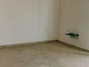 CASA EN VENTA EN JIUTEPEC, EN UN NIVEL DENTRO DE PRIVADA, CON 5 HABITACIONES, JARDÍN Y ALBERCA