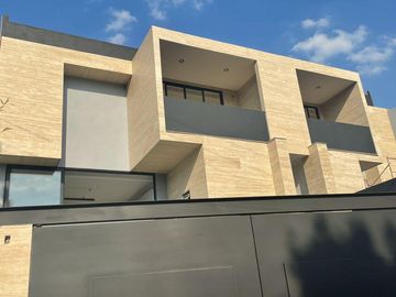 Casa en condominio - Lomas de Tecamachalco