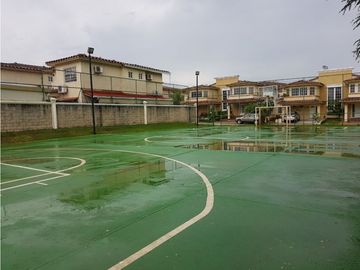 VENTA DE CASA  EN CONDADO DEL REY RESIDENCIAL DORADO SPRING 177M2 JP