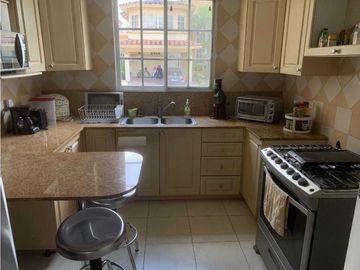VENTA DE CASA  EN CONDADO DEL REY RESIDENCIAL DORADO SPRING 177M2 JP