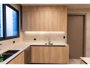 VENTA DE APARTAMENTO 3 RECAMARAS 565 M2 PH OCEAN FRONT JP