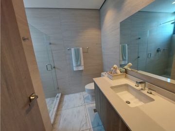 VENTA APARTAMENTO CON MEJORAS 42Om2 PUNTA PAITILLA PH OCEAN FRONT JP