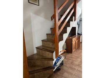 VENTA TRIPLEX -GAS NATURAL- IMPECABLE!!