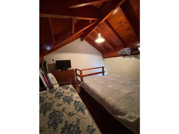 VENTA TRIPLEX -GAS NATURAL- IMPECABLE!!