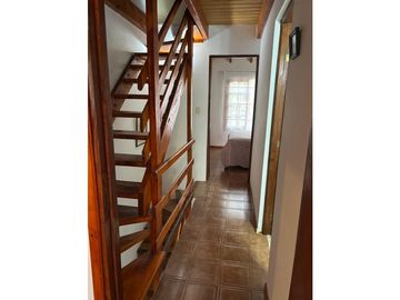VENTA TRIPLEX -GAS NATURAL- IMPECABLE!!