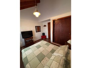 VENTA TRIPLEX -GAS NATURAL- IMPECABLE!!