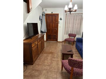 VENTA TRIPLEX -GAS NATURAL- IMPECABLE!!