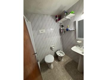 VENTA TRIPLEX -GAS NATURAL- IMPECABLE!!