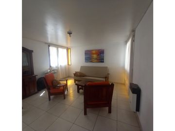 CASA UBICADISIMA EN GODOY CRUZ