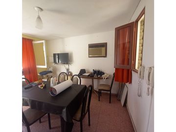 CASA UBICADISIMA EN GODOY CRUZ