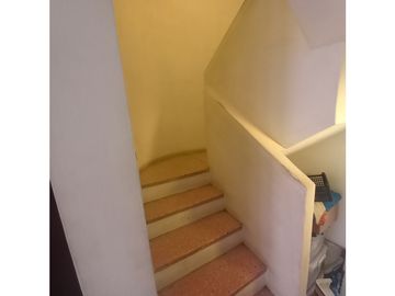CASA UBICADISIMA EN GODOY CRUZ