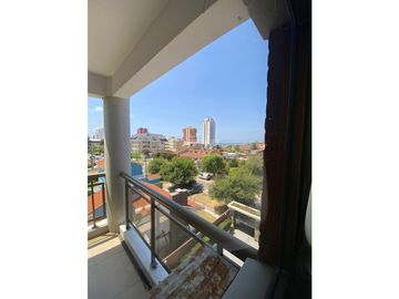 DEPARTAMENTO DE 2 AMBIENTES CON ESTACIONAMIENTO Y BAULERA