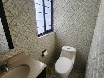 CASA RESIDENCIAL EN VENTA EN PRADOS AGUA AZUL
