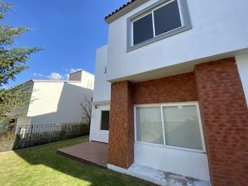 Renta de casa en Real Esmeralda Atizapan