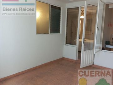 CASA EN VENTA EN CUERNAVACA, TLALTENANGO, EN UN NIVEL.  USO DE SUELO: CUA