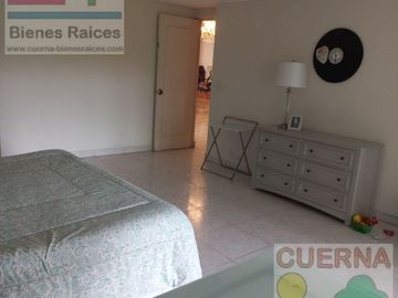 CASA EN VENTA EN CUERNAVACA, TLALTENANGO, EN UN NIVEL.  USO DE SUELO: CUA