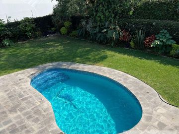 CASA EN VENTA EN CUERNAVACA, TLALTENANGO, EN UN NIVEL.  USO DE SUELO: CUA