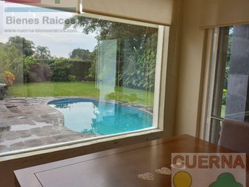 CASA EN VENTA EN CUERNAVACA, TLALTENANGO, EN UN NIVEL.  USO DE SUELO: CUA