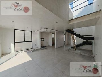 CASA EN VENTA  SANTUARIA