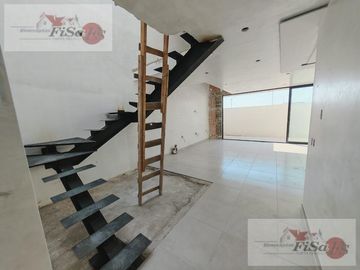 CASA EN VENTA  SANTUARIA