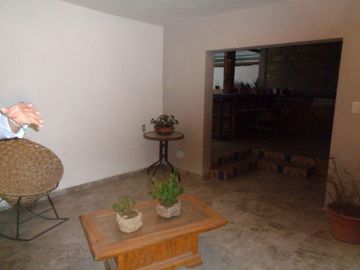 Casa en venta con habitacion en planta baja en Reforma, Cuernavaca