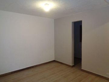 Casa en venta con habitacion en planta baja en Reforma, Cuernavaca
