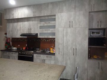 Casa en venta con habitacion en planta baja en Reforma, Cuernavaca