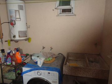 Casa en venta con habitacion en planta baja en Reforma, Cuernavaca