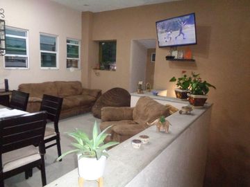 Casa en venta con habitacion en planta baja en Reforma, Cuernavaca