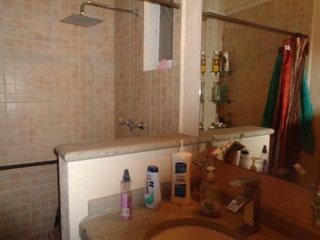 Casa en venta con habitacion en planta baja en Reforma, Cuernavaca
