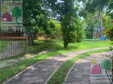 TERRENO EN VENTA EN XOCHITEPEC A UNOS MINUTOS DEL TEC DE MONTERREY, IDEAL PARA HOTEL, DESARROLLADOR, ASILO, CLINICA, JARDÍN DE EVENTOS, RANCHO