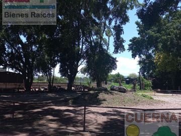 TERRENO EN VENTA EN XOCHITEPEC A UNOS MINUTOS DEL TEC DE MONTERREY, IDEAL PARA HOTEL, DESARROLLADOR, ASILO, CLINICA, JARDÍN DE EVENTOS, RANCHO