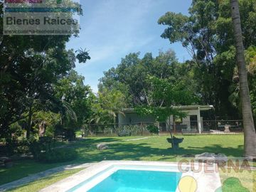 TERRENO EN VENTA EN XOCHITEPEC A UNOS MINUTOS DEL TEC DE MONTERREY, IDEAL PARA HOTEL, DESARROLLADOR, ASILO, CLINICA, JARDÍN DE EVENTOS, RANCHO